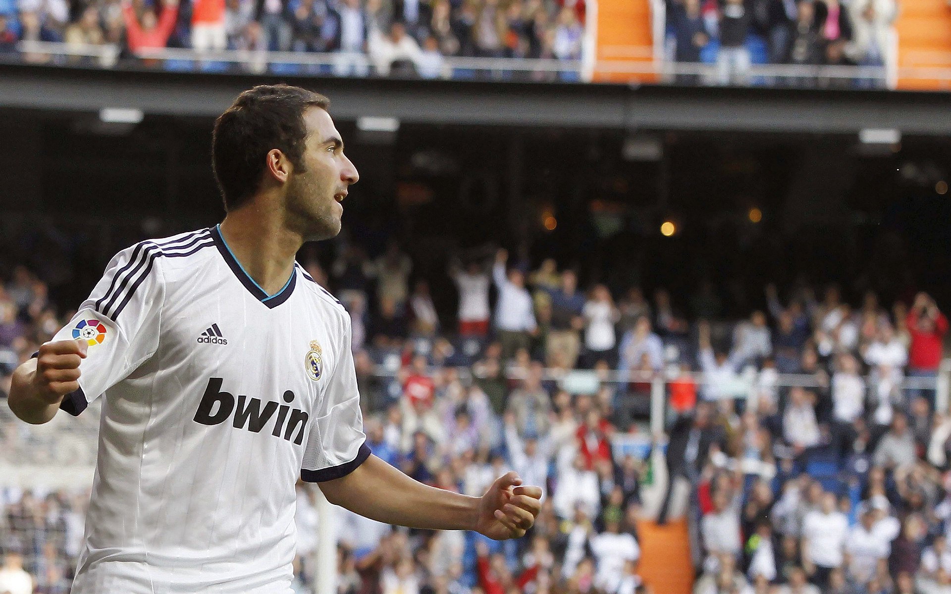 哈弗茨的弯道，当F1引擎在佛罗伦萨的街道上唤醒武士之魂