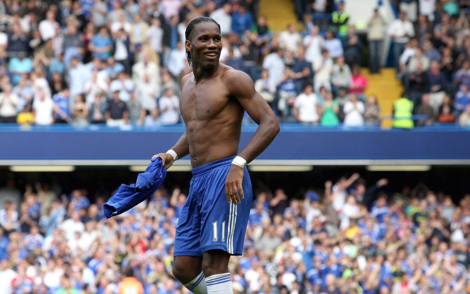 开云体育登录-F1新赛季揭幕战之夜，李刚仁持续制造杀伤，当赛道轰鸣遇见绿茵利刃